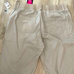 Dash brand comfort waist Sz XL  oatmeal color